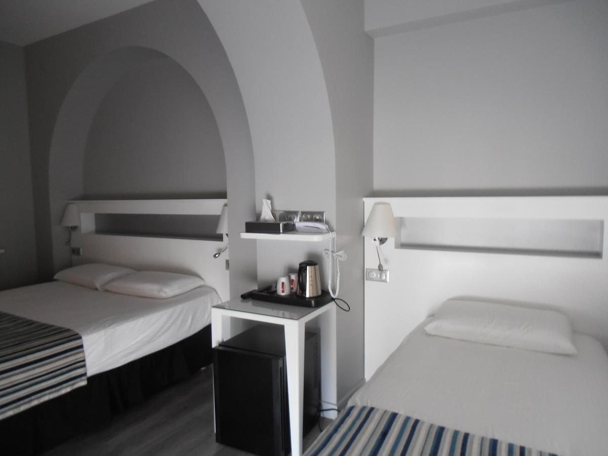 Hotel Valencia อองดาเย ภายนอก รูปภาพ